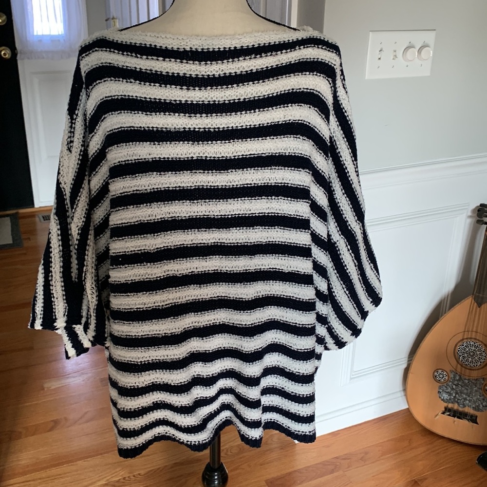 🌺ANTHROPOLOGIE BOATNECK CROCHET SWEATER🌺 - Picture 3 of 6